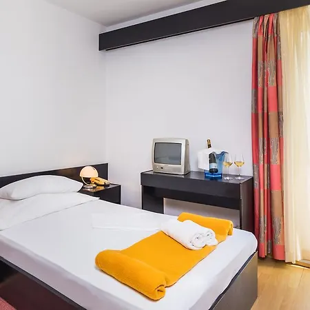 Hotel Hvar Jelsa (Hvar)